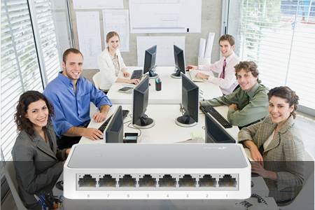 Switch de sobremesa con 8 puertos a 10/100 Mbps TPLink TL-SF1008D