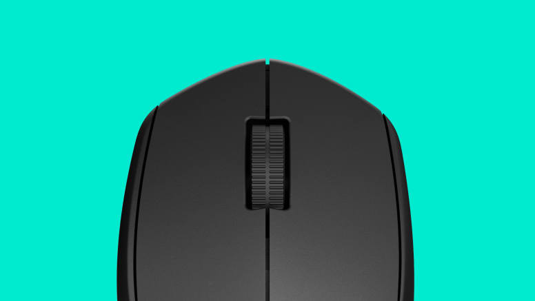 Vista lateral izquierda del mouse Logitech M190, ideal para manos medianas y grandes