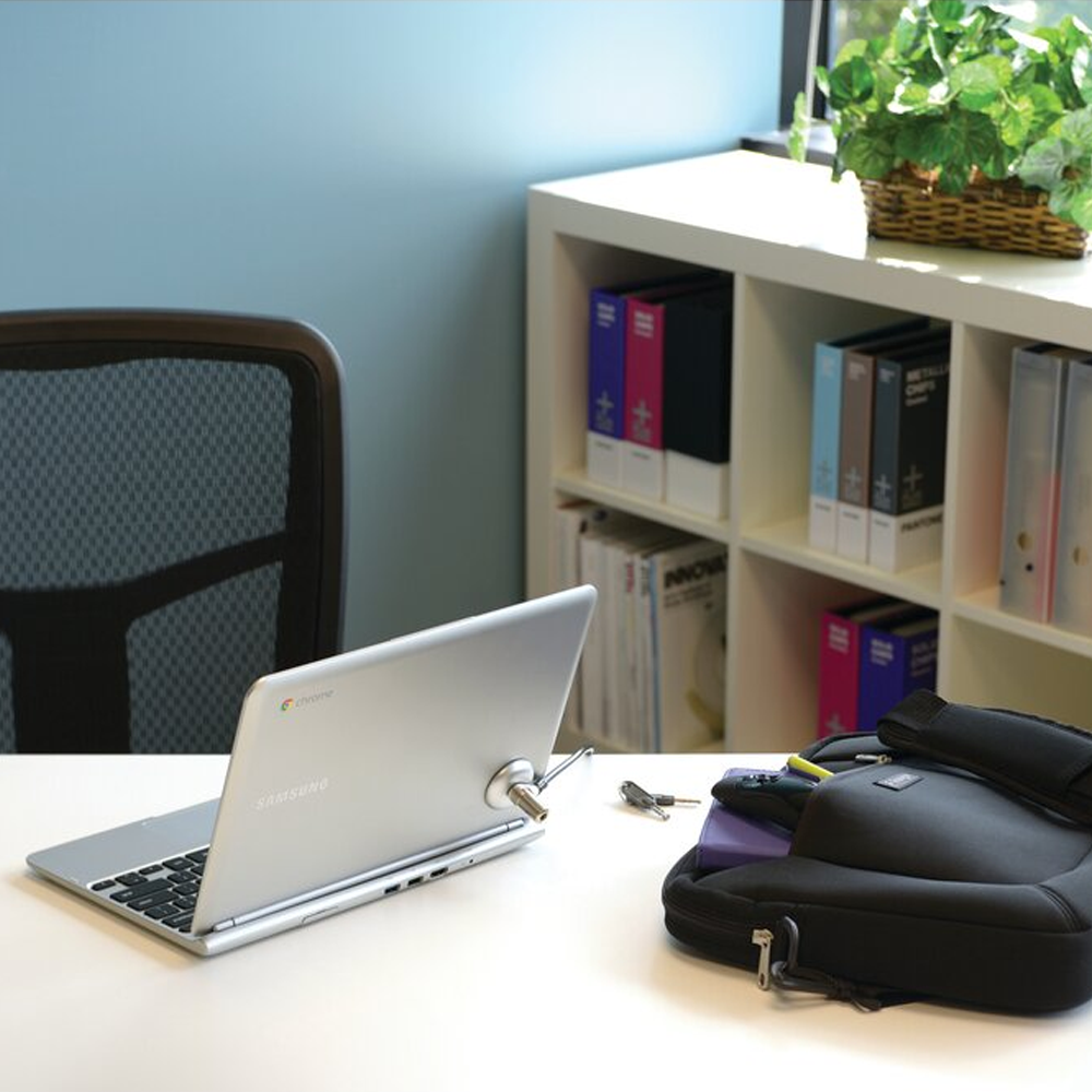Presentador y receptor USB mostrando compatibilidad con PC y Mac