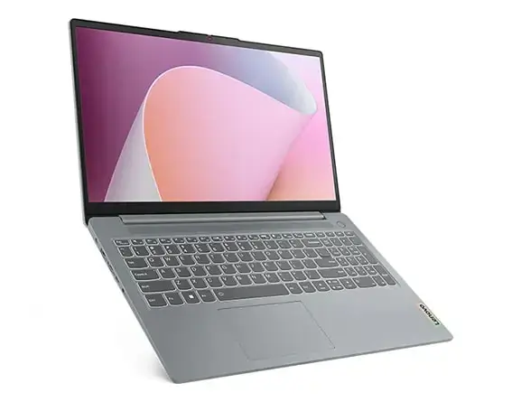 Vista frontal lateral izquierda de Ideapad Slim 3 destacando su amplia conectividad