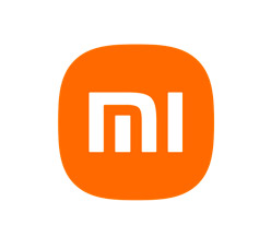 Vista frontal del Xiaomi Power Bank 20000mAh mostrando el logo y acabado minimalista