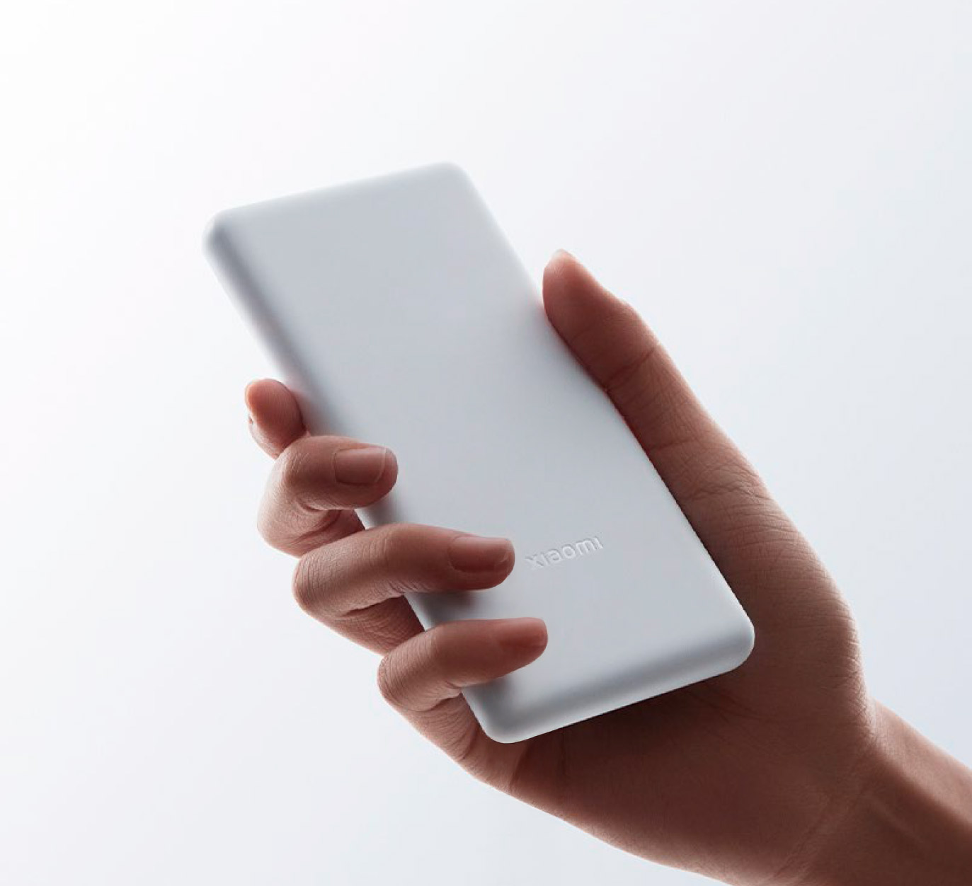 Xiaomi Power Bank 20000mAh con doble puerto USB y dise&ntilde;o port&aacute;til en color negro