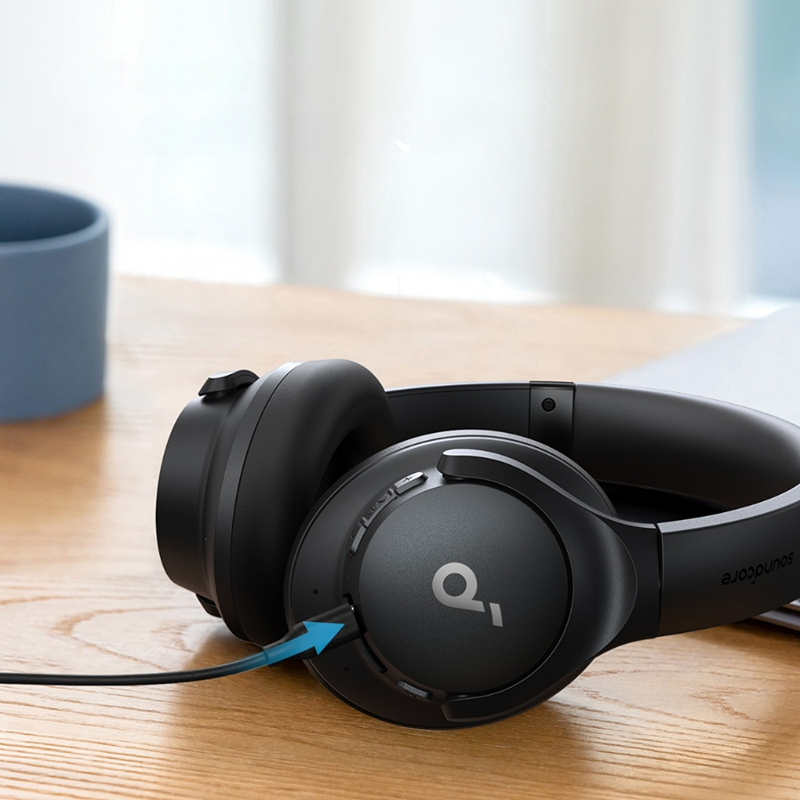 Aud&iacute;fonos Over Ear Noise Cancelling Hibrida Soundcore Q20i