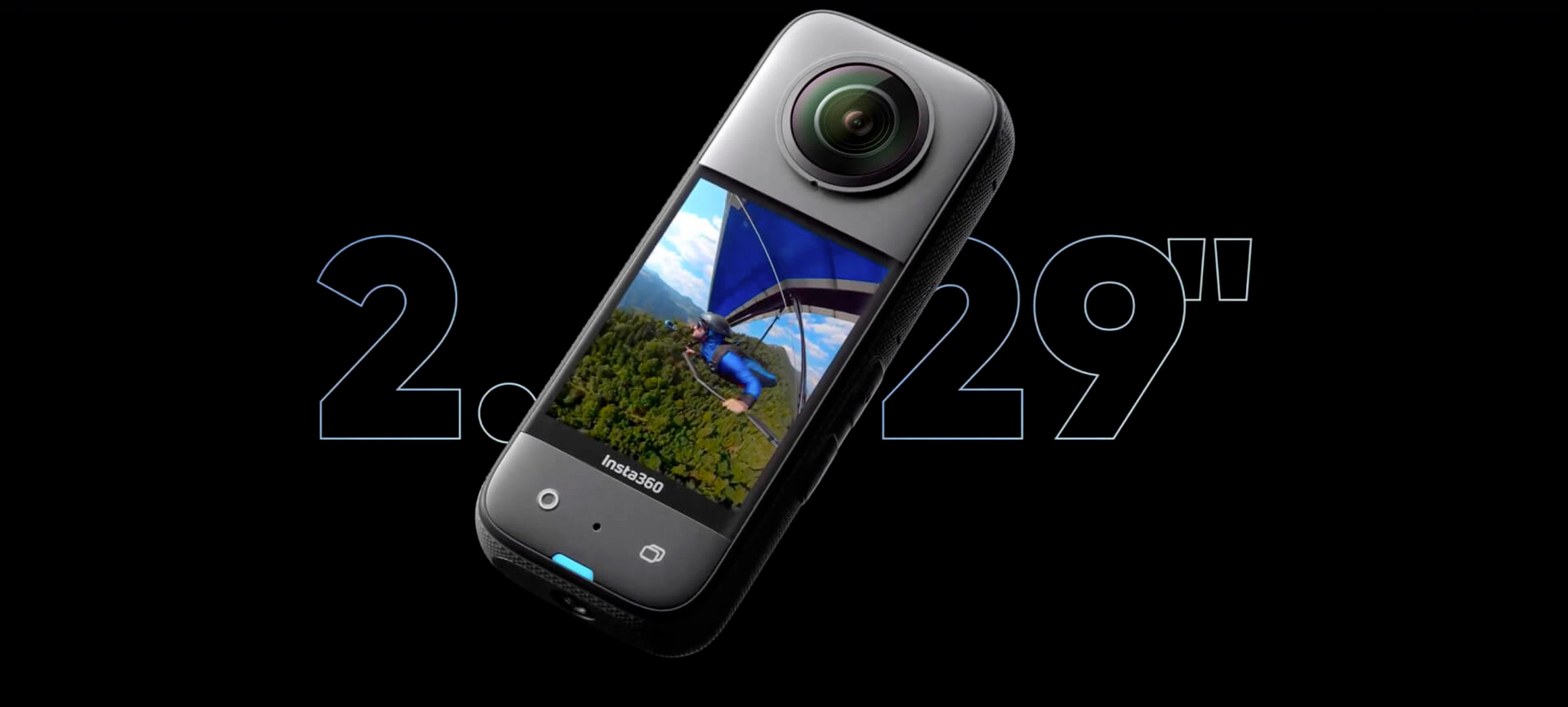 Insta360 X3 mostrando interfaz de usuario en pantalla t&aacute;ctil a color