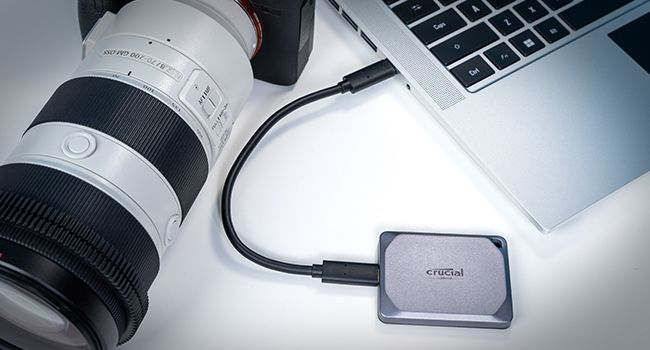 Dimensiones compactas de la SSD y su luz de actividad