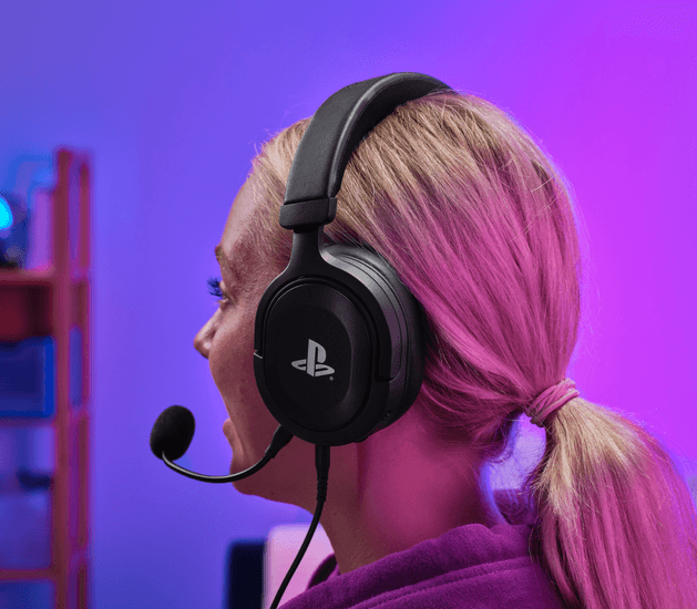 Aud&iacute;fonos gamer Trust GXT498 Forta con drivers de 50 mm y audio envolvente compatible con PlayStation 5
