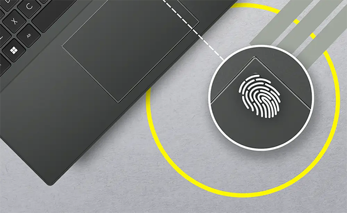 Primer plano del Touchpad del Asus Vivobook Go 15 destacando su funci&oacute;n de identificaci&oacute;n biom&eacute;trica por huella dactilar.