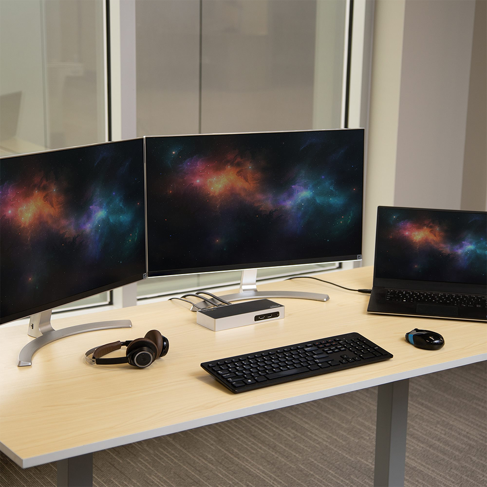 Replicador de puertos StarTech con m&uacute;ltiples conexiones USB y salidas de video duales
