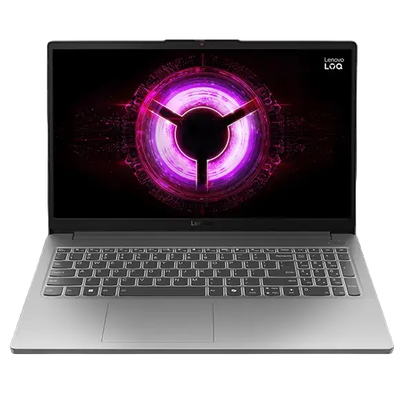 Vista frontal en &aacute;ngulo del Lenovo LOQ, mostrando su dise&ntilde;o robusto en color gris (Luna Grey) con el teclado retroiluminado y un fondo de pantalla din&aacute;mico que resalta su potencia gamer