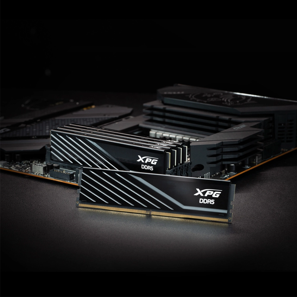 Memoria RAM ADATA XPG Lancer Blade de 16GB con disipador t&eacute;rmico blanco