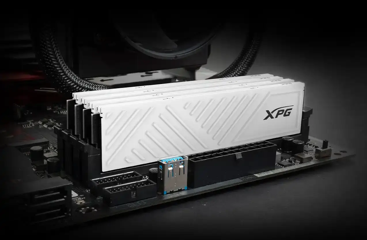 Vista frontal de la Memoria RAM Adata GAMMIX D35 color blanco