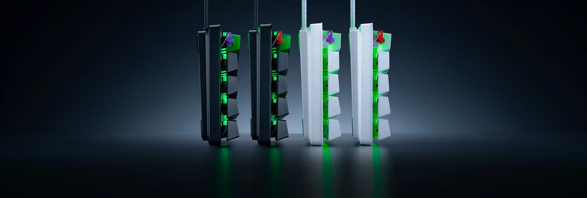 Vista frontal del teclado gamer Razer RGB con teclas mec&aacute;nicas de alto rendimiento