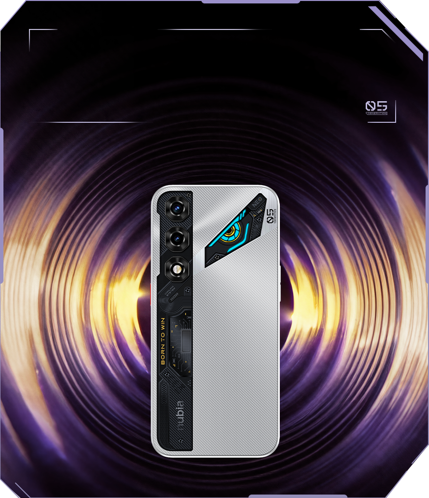 Vista de los altavoces est&eacute;reo duales, indicando la salida de sonido tanto en la parte superior como inferior para una experiencia de audio envolvente.
